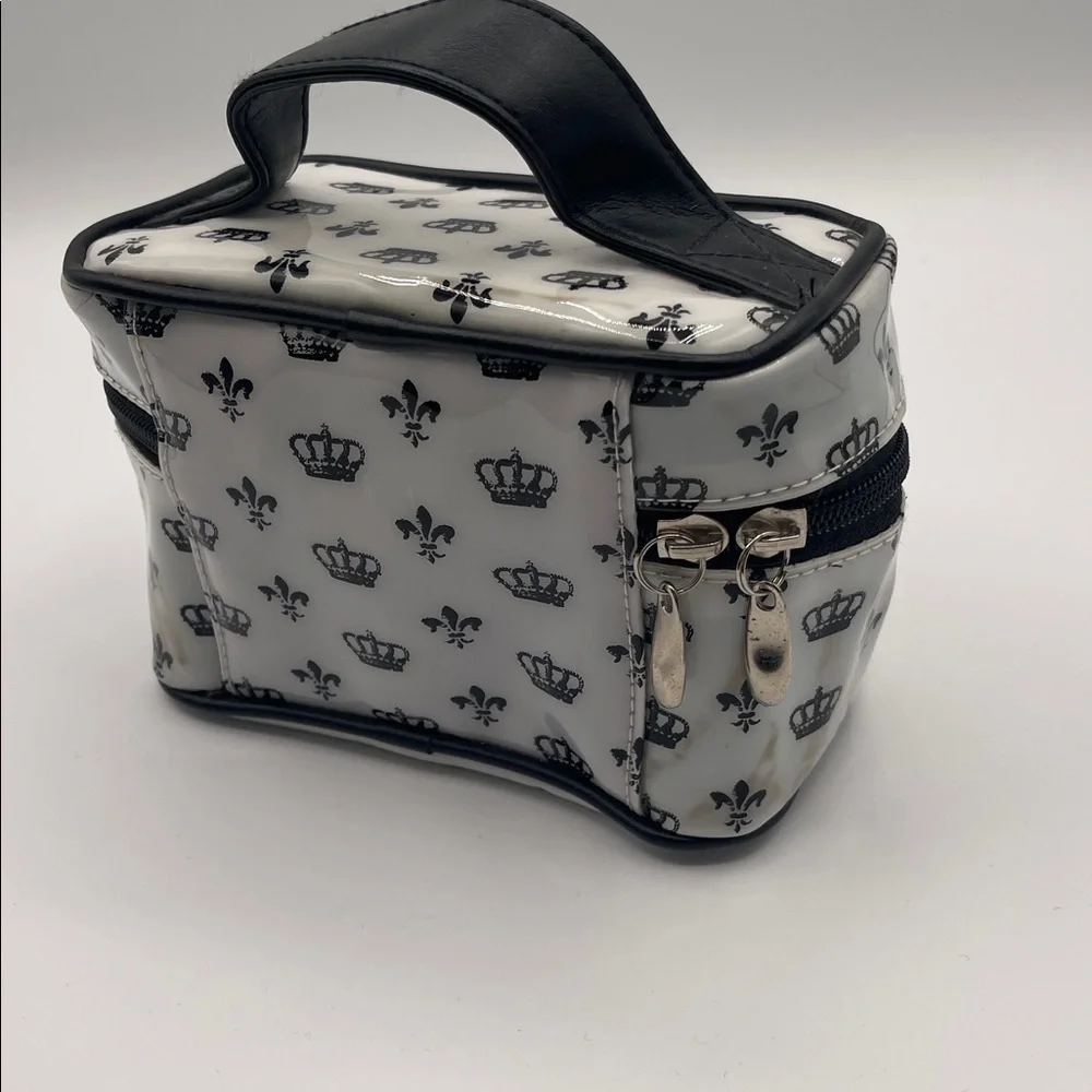 CROWN AND FLEUR-DE-LIS PRINT COSMETIC BAG WITH HANDLE ZIP CASE